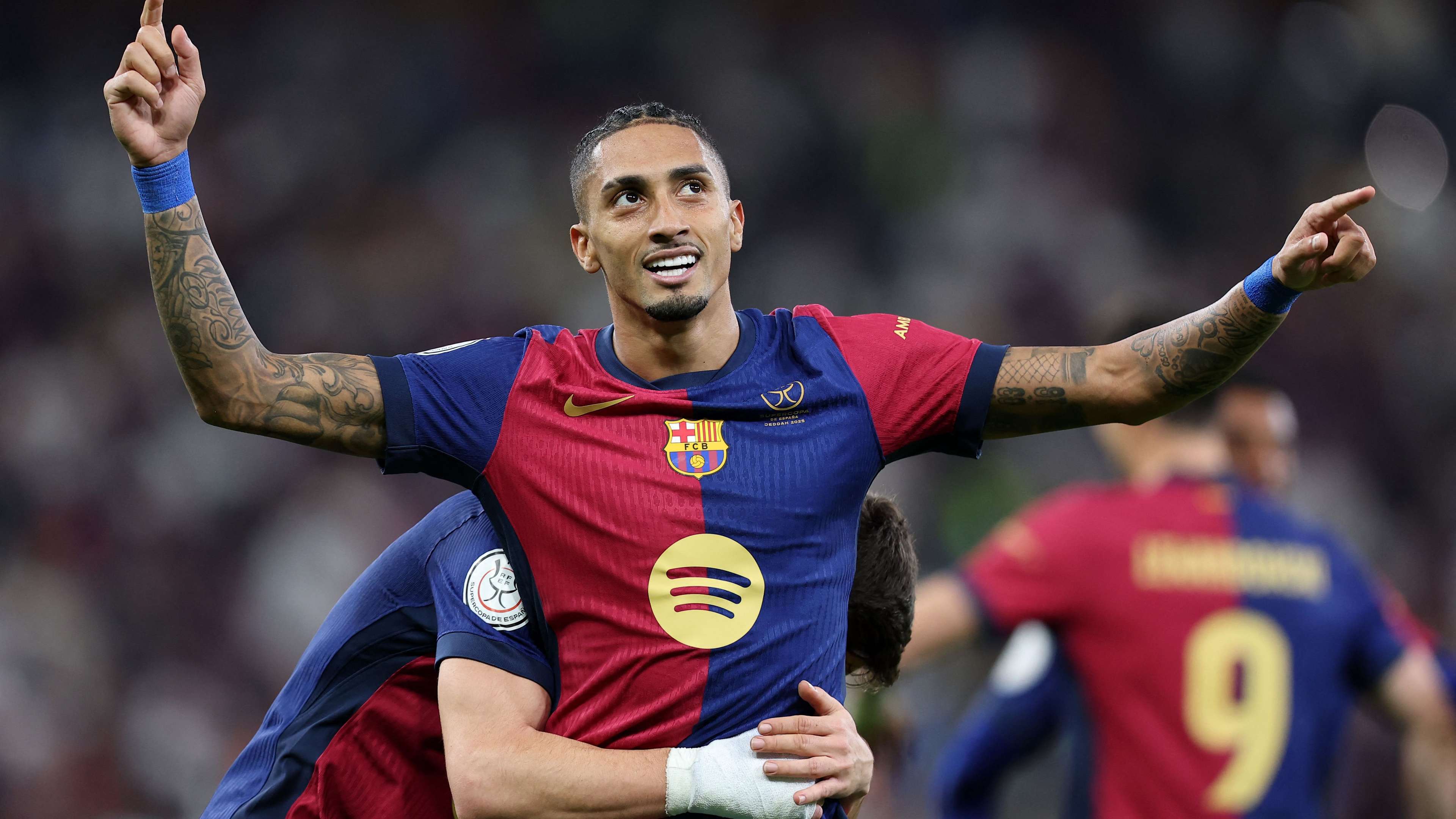 球或横传 球或横传